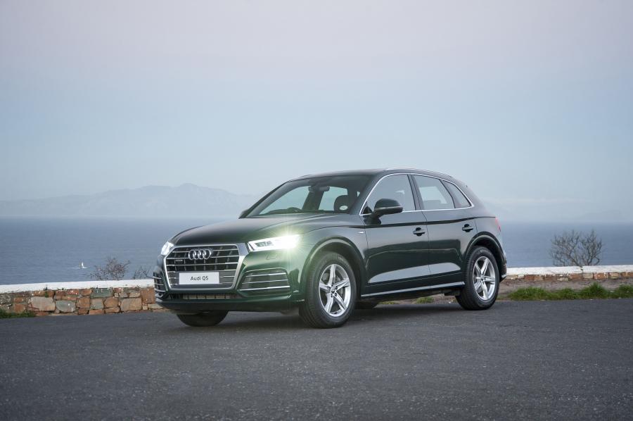  Audi Q5 TFSI Quattro S-Line 2017 года  (ZA) (фото 15 из 30)